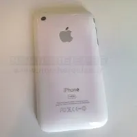 iPhone 3G S trắng hóa… hồng vì quá nóng