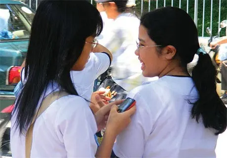 Những thói quen nguy hiểm khi sử dụng ĐTDĐ