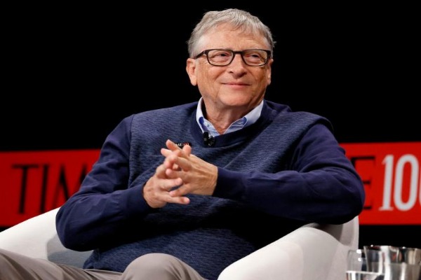 Tỷ phú Bill Gates công bố bức thư dài 7 trang chia sẻ các dự đoán về tương lai AI